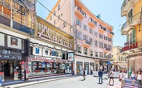 Gaudio Flat Near Ariston Theater By Wonderful Italy